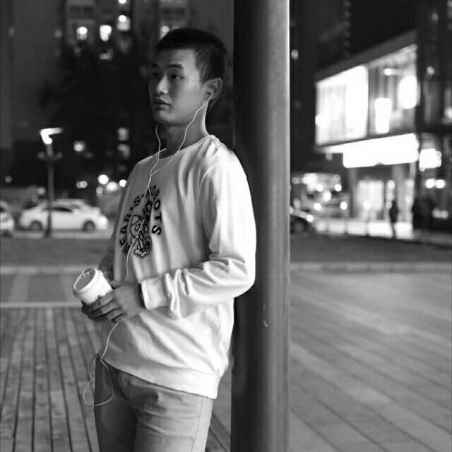 精卫的第一张照片--海南蓝颜知己交友网